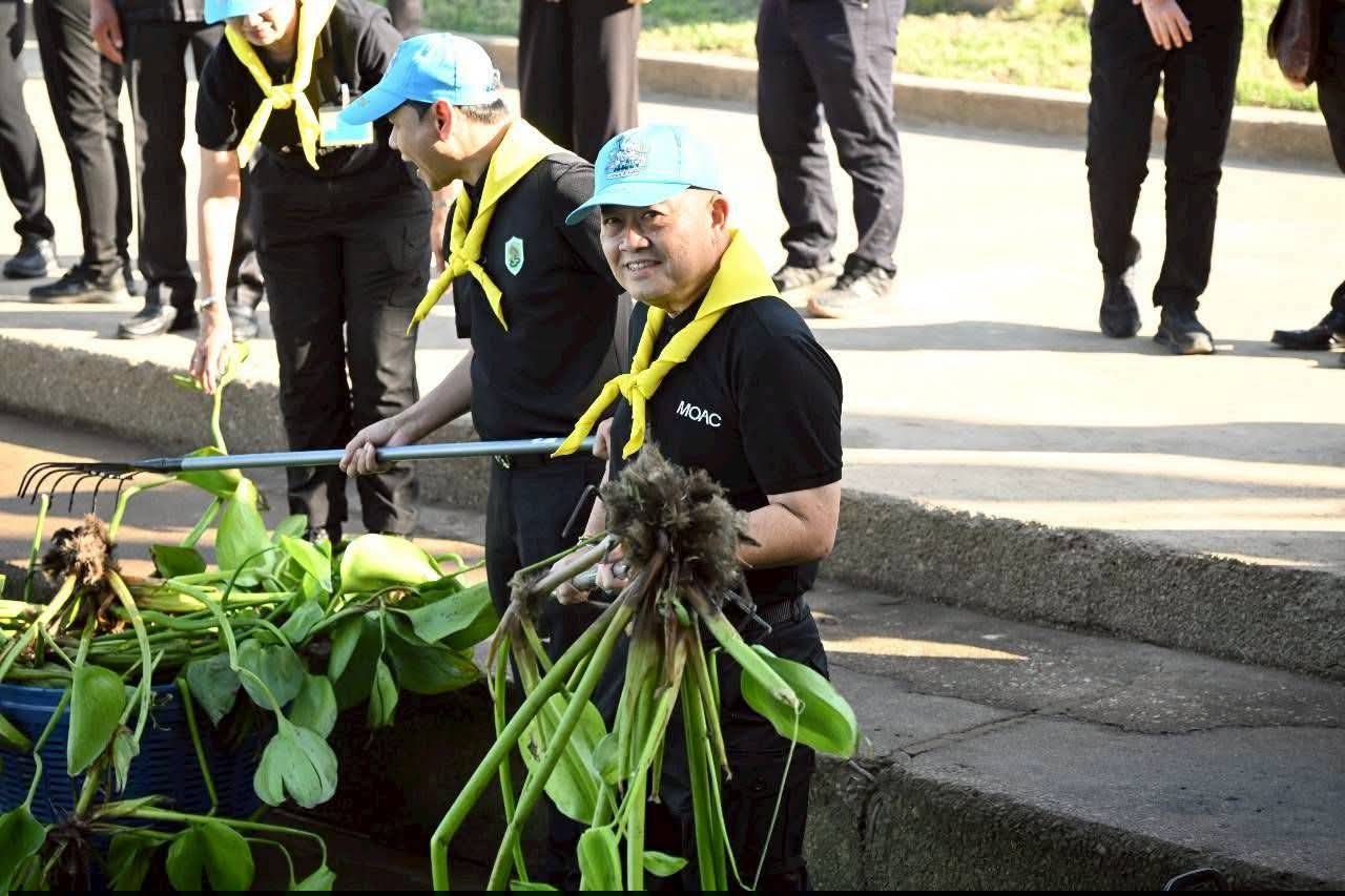 title - ส.ป.ก. เข้าร่วมโครงการจิตอาสาพัฒนา กระทรวงเกษตรและสหกรณ์ “เราทำความดี ด้วยหัวใจ”เนื่องในโอกาสวันคล้ายวันพระบรมราชสมภพ พระบาทสมเด็จพระบรมชนกาธิเบศร มหาภูมิพลอดุลยเดชมหาราช บรมนาถบพิตร วันชาติ และวันพ่อแห่งชาติ 5 ธันวาคม 2568 ณ ศูนย์ส่งเสริมและพัฒนาอาชีพเสริมนอกภาคการเกษตร